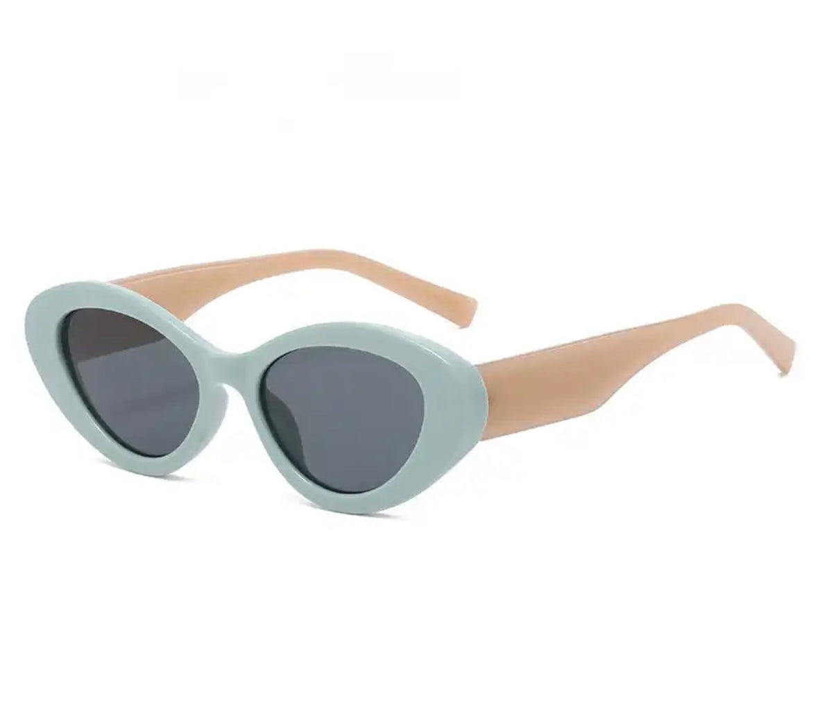 'ciara' Oval Cat Eye Sunglasses - Blue – El Zapato