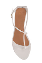 Load image into Gallery viewer, DAISY SANDALS - WHITE