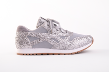 Load image into Gallery viewer, GLITTER SNEAKERS - SILVER