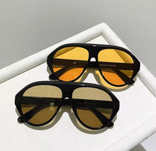Load image into Gallery viewer, KENNY NAVIGATOR SUNGLASSES - BROWN TEA