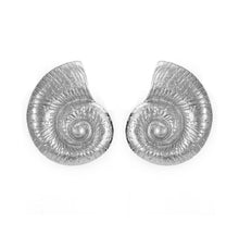 Load image into Gallery viewer, SEA CONCH EARRINGS (GOLD AND SILVER)