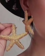 Load image into Gallery viewer, STARFISH EARRINGS