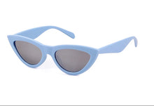 Load image into Gallery viewer, BLUE CAT EYE SUNGLASSES