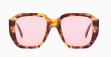 Load image into Gallery viewer, PINK LENS TORT SUNGLASSES